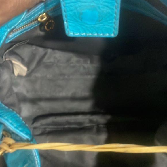 Marc by Marc Jacobs Blue Leather Too Hot To Handle Top Handle Bag w/ Crossbody - Picture 13 of 16